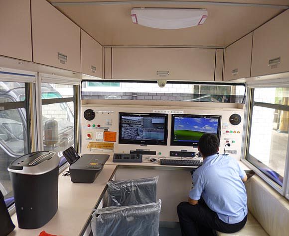 民警使用躍迪移動警務室