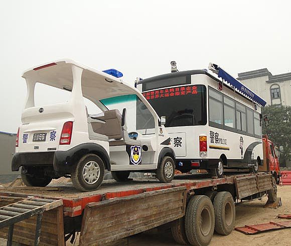 準(zhǔn)備發(fā)往山西晉城的移動警務(wù)室，電動巡邏車