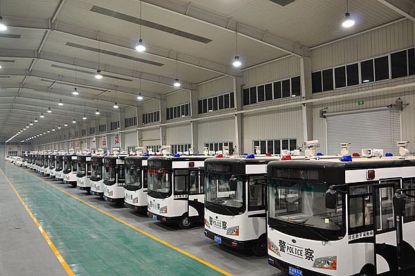 河北新宇宙:與科研機(jī)構(gòu)合作研發(fā)移動(dòng)警務(wù)室