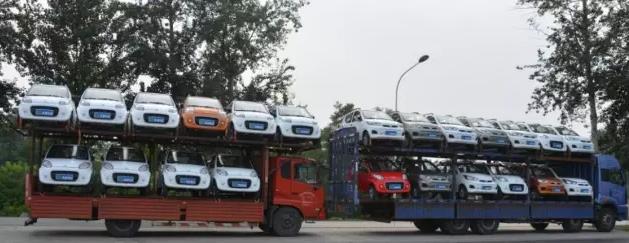 電動(dòng)轎車(chē)