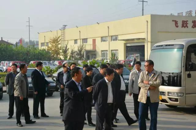 石家莊市市長(zhǎng)邢國輝一行到躍迪集團(tuán)視察調(diào)研