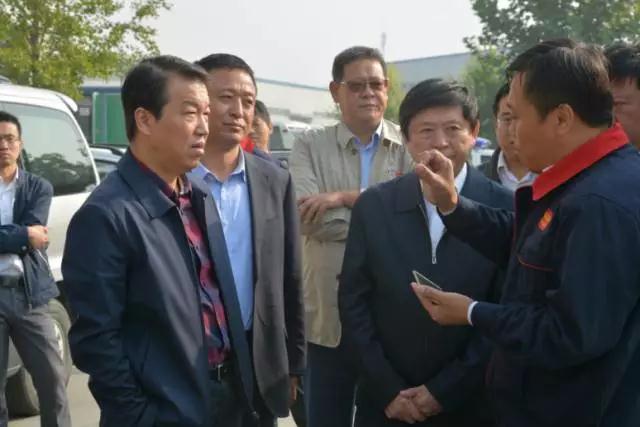 石家莊市市長(zhǎng)邢國輝一行到躍迪集團(tuán)視察調(diào)研