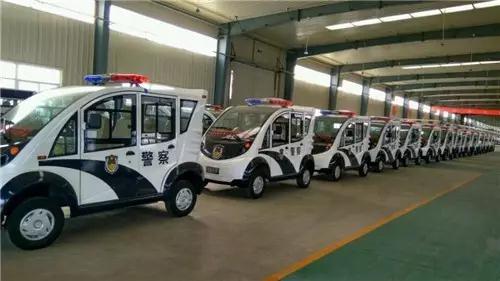 躍迪電動汽車總裝下線。