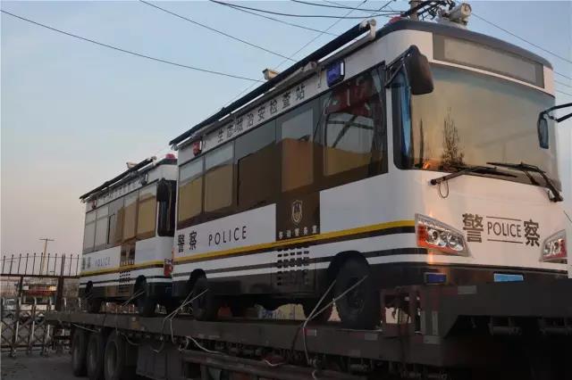 移動(dòng)警務(wù)室廠家