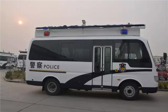 30臺(tái)躍迪燃油移動(dòng)警務(wù)室批量發(fā)往河北石家莊交管局——霧霾鎖城，躍迪24小時(shí)全天候執(zhí)勤
