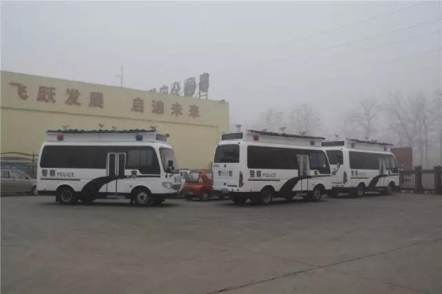 30臺(tái)躍迪燃油移動(dòng)警務(wù)室批量發(fā)往河北石家莊交管局——霧霾鎖城，躍迪24小時(shí)全天候執(zhí)勤