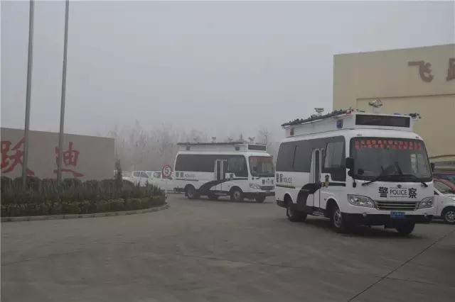 30臺(tái)躍迪燃油移動(dòng)警務(wù)室批量發(fā)往河北石家莊交管局——霧霾鎖城，躍迪24小時(shí)全天候執(zhí)勤