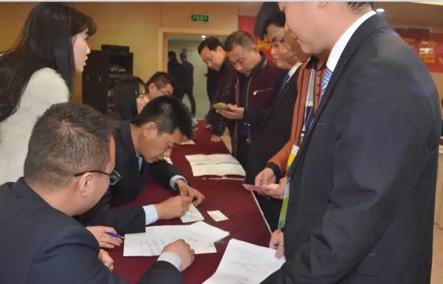 躍迪智能家族集結(jié)亮相鄭州展，萬人見證，共贏未來