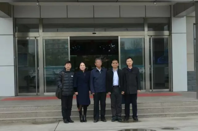 河北省臺(tái)灣同胞聯(lián)誼會(huì)王耀冀會(huì)長(zhǎng)一行蒞臨躍迪集團(tuán)慰問臺(tái)灣籍專家