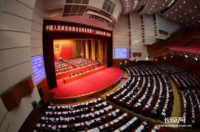 [聚焦兩會(huì)]新宇宙董事長:做強(qiáng)新興制造業(yè) 助力消費(fèi)升級(jí)