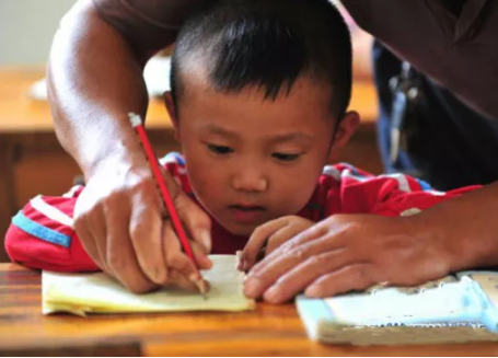 征集|表白咱爸，躍迪邀您手寫情書！