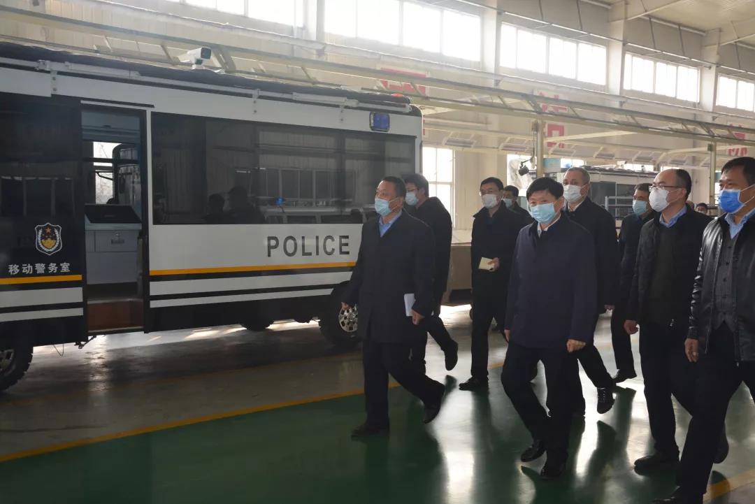 省委常委、石家莊市委書記邢國輝蒞臨躍迪集團調(diào)研考察防疫工作站生產(chǎn)情況