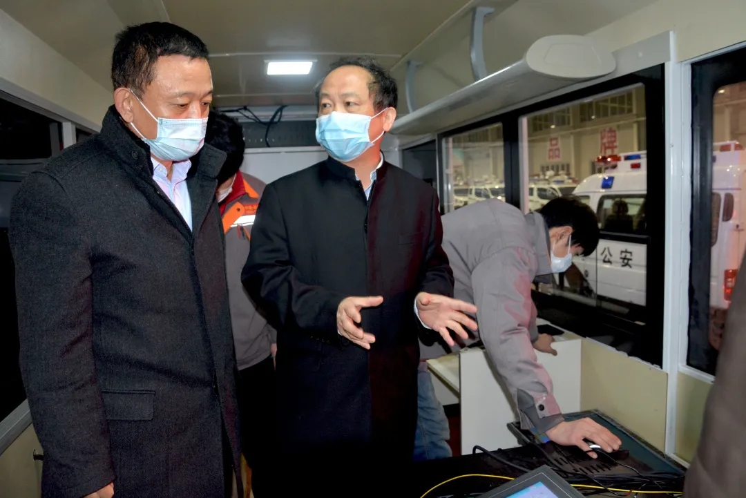 河北省工信廳廳長(zhǎng)龔曉峰蒞臨躍迪集團(tuán)考察防疫工作站生產(chǎn)情況