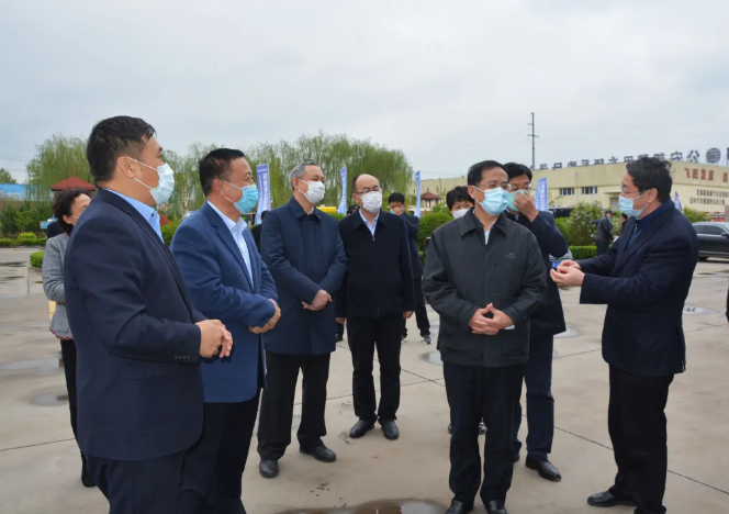 河北省政協(xié)主席葉冬松蒞臨躍迪集團調(diào)研:統(tǒng)籌抓好疫情防控和復(fù)工復(fù)產(chǎn)工作