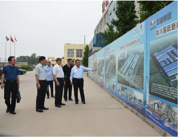 石家莊市中級人民法院黨組書記、院長白峰到躍迪集團(tuán)調(diào)研