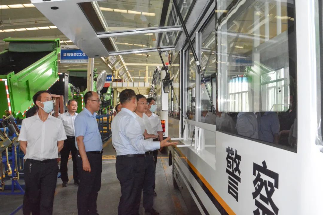 元氏縣委副書記、縣長曹鉑一行蒞臨躍迪集團(tuán)考察調(diào)研