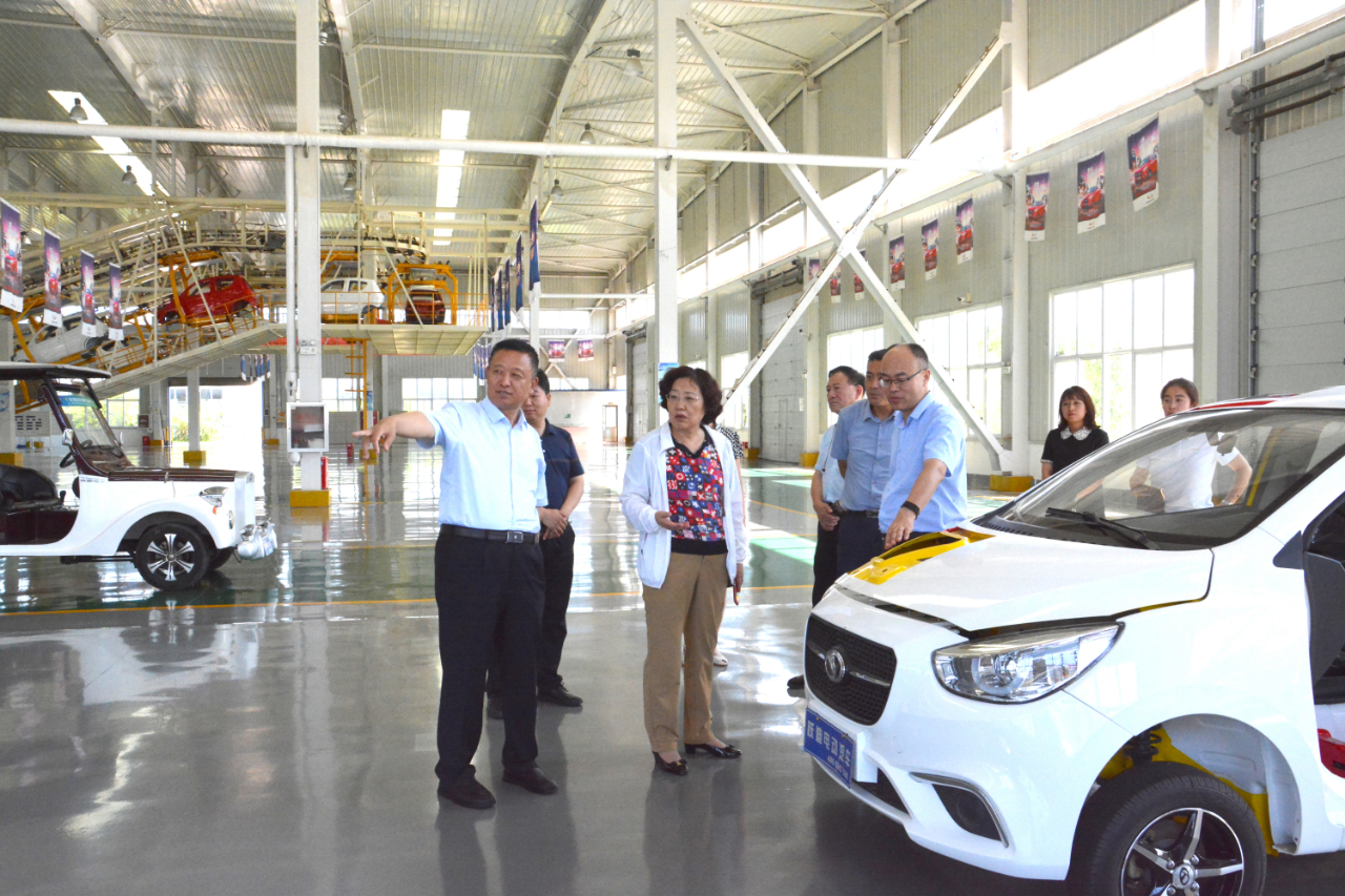 呂梁市委常委、副市長劉晉萍一行 蒞臨躍迪集團(tuán)考察調(diào)研