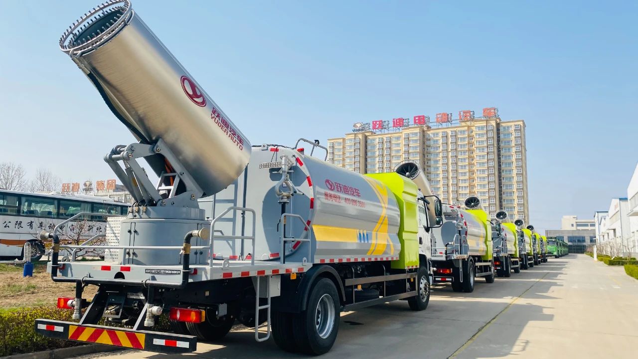 行業(yè)領(lǐng)先·躍迪靜電除塵車(chē)強(qiáng)勢(shì)登場(chǎng) 「地面＋空中」全方位降塵除霾