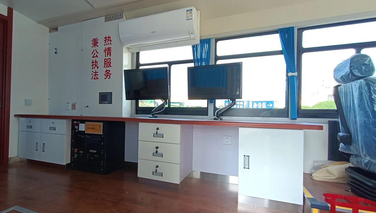 科技助警 躍迪先行丨躍迪純電動8米拓展艙警務室